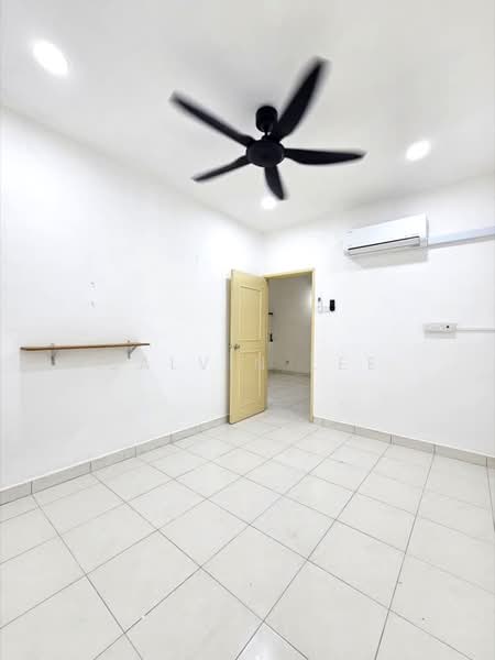 1.5-storey Terraced House for Sale in Taman Impian Emas (Skudai) - Calvin Lee - Interior - PropertyGuru.com.my