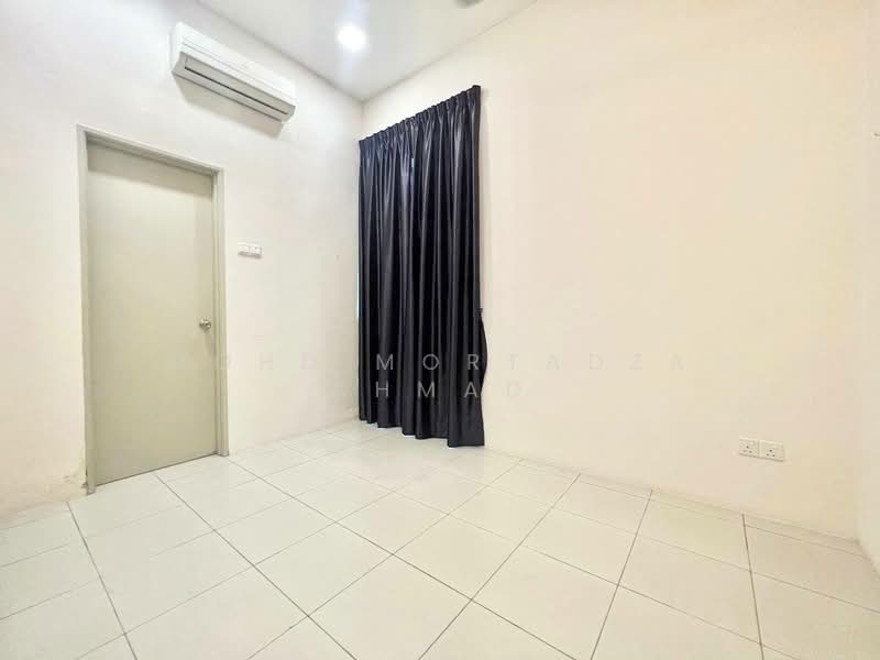 Cluster House for Sale in Bandar Saujana Putra (Tanjong Duabelas) - Mohd Mortadza Ahmad - Interior - PropertyGuru.com.my