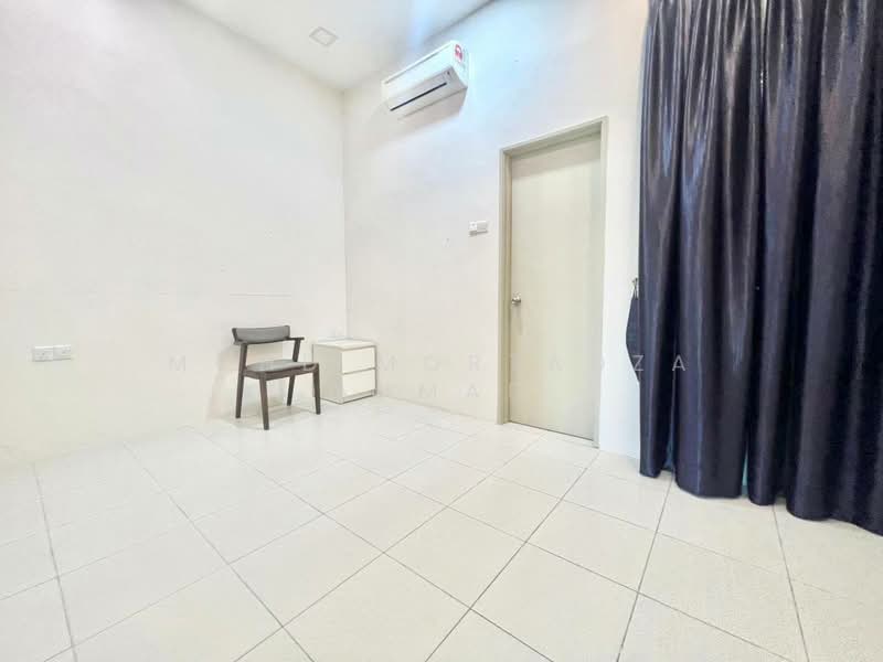 Cluster House for Sale in Bandar Saujana Putra (Tanjong Duabelas) - Mohd Mortadza Ahmad - Interior - PropertyGuru.com.my