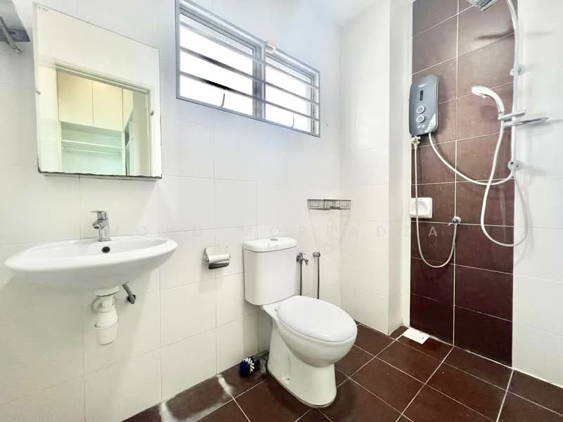 Cluster House for Sale in Bandar Saujana Putra (Tanjong Duabelas) - Mohd Mortadza Ahmad - Bathroom - PropertyGuru.com.my