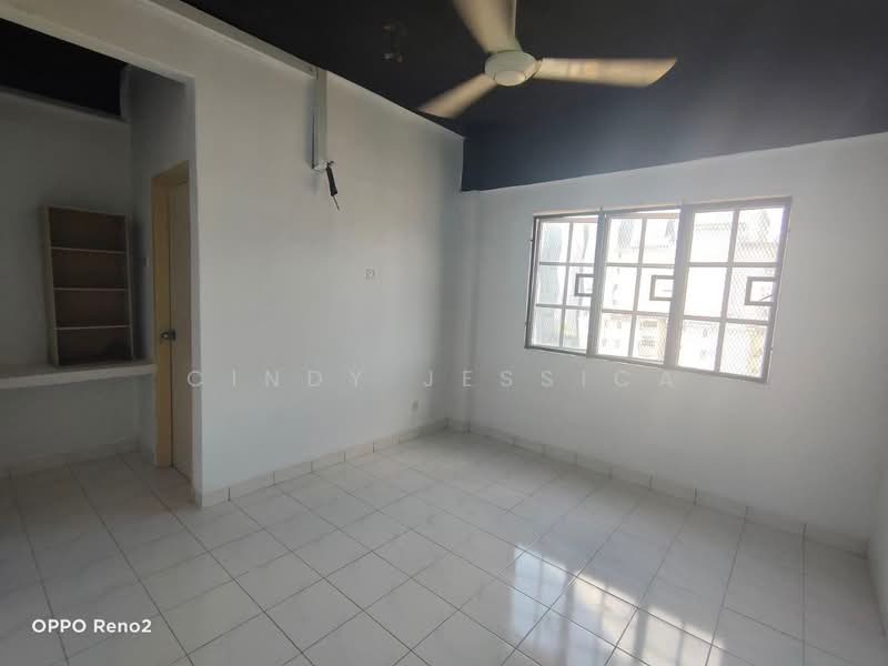 Apartment for Rent at Pangsapuri Mawar - Cindy Jessica - Interior - PropertyGuru.com.my