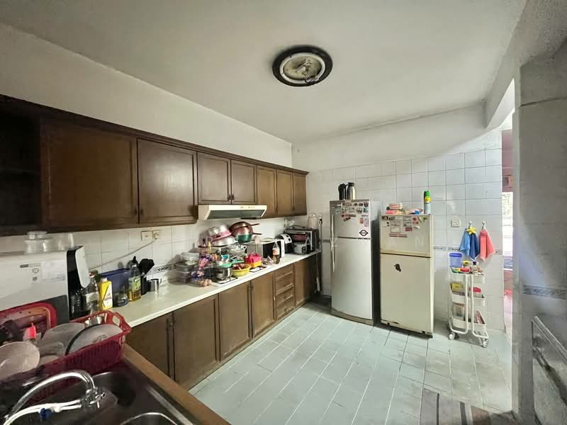 2-storey Terraced House for Sale in Bandar Sri Damansara (Selangor) - Ashraf Azwan - Kitchen - PropertyGuru.com.my