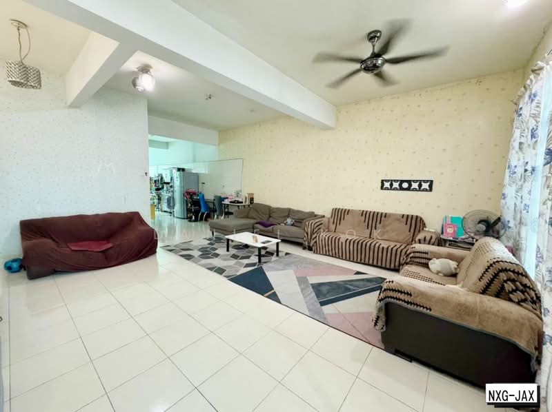 Rumah Teres 2 Tingkat untuk Dijual di Bandar Bukit Raja (Klang) - Daniel Kok - Living Room - PropertyGuru.com.my