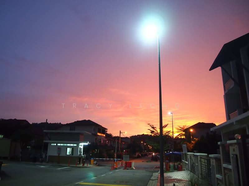 Rumah Teres 3 Tingkat untuk Dijual di Kinrara Residence (Puchong) - Tracy Leong - Exterior - PropertyGuru.com.my