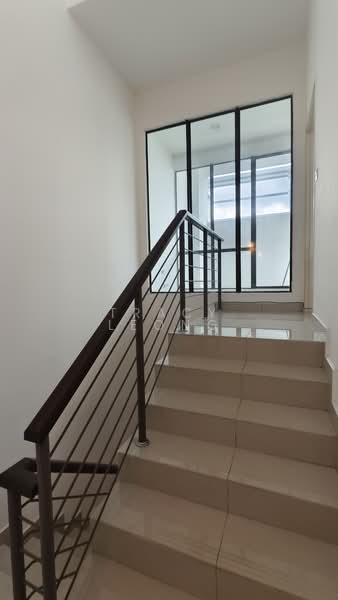 Rumah Teres 3 Tingkat untuk Dijual di Kinrara Residence (Puchong) - Tracy Leong - Interior - PropertyGuru.com.my