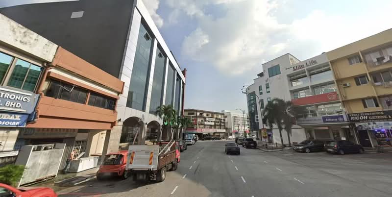 Shop for Sale in Kawasan 18 (Klang) - Janie Lee - Exterior - PropertyGuru.com.my