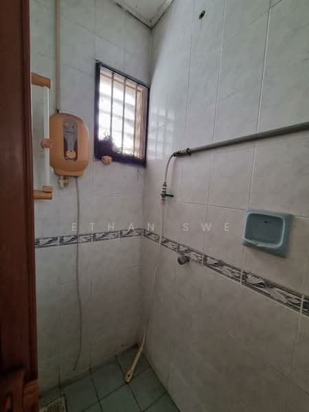 Rumah Teres 2 Tingkat untuk Dijual di Kota Damansara (Selangor) - Ethan Swe - Bathroom - PropertyGuru.com.my
