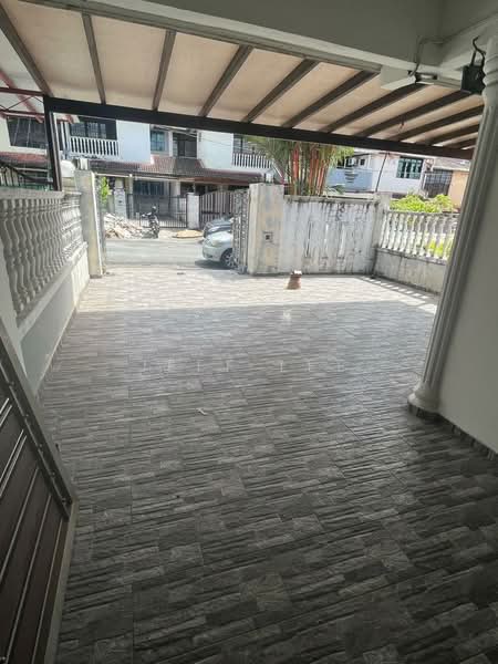 2-storey Terraced House for Sale in Taman Johor Jaya (Johor Bahru) - Jeff Lee - Exterior - PropertyGuru.com.my