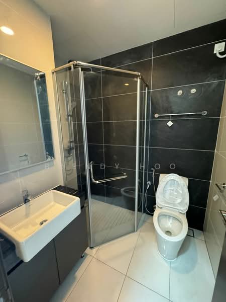 Condominium for Rent at Kings Bay @ Country Garden Danga Bay - Brendy Hoo - Bathroom - PropertyGuru.com.my