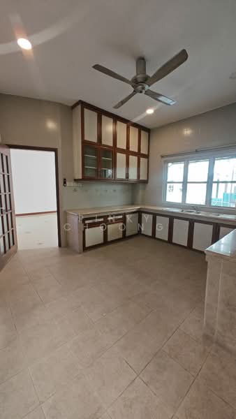 Rumah Banglo untuk Dijual di Sierramas (Sungai Buloh) - Pinky Choong - Kitchen - PropertyGuru.com.my