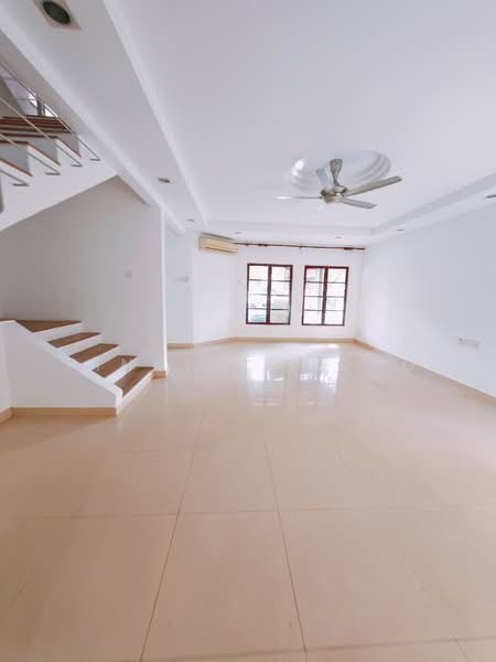 3-storey Terraced House for Sale in Sierramas (Sungai Buloh) - Pinky Choong - PropertyGuru.com.my