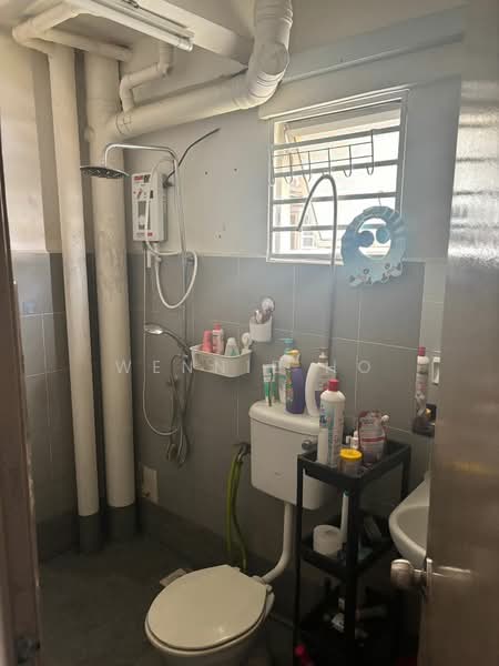Apartment for Sale at Pangsapuri Alpinia - Wennie Ho - Bathroom - PropertyGuru.com.my