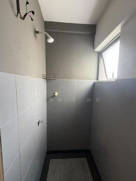 Apartment for Sale at Pangsapuri Alpinia - Wennie Ho - Bathroom - PropertyGuru.com.my