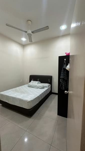 Rumah Teres 2 Tingkat untuk Dijual di Setia Tropika (Johor Bahru) - Jeff Lee - Bedroom - PropertyGuru.com.my