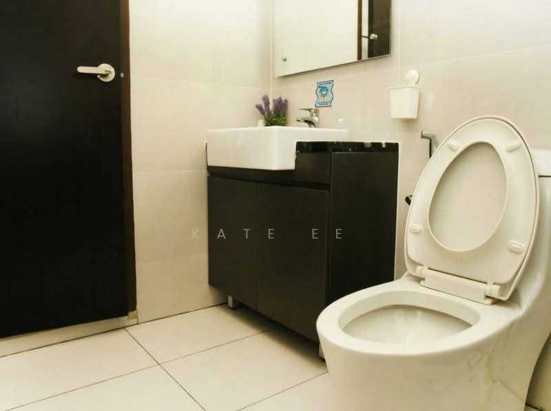 Kondominium untuk Dijual di Bay Point @ Country Garden Danga Bay - Kate Ee - Bathroom - PropertyGuru.com.my