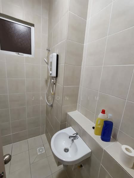 Kondominium untuk Disewa di Residensi Begonia - Jason Lim - Bathroom - PropertyGuru.com.my