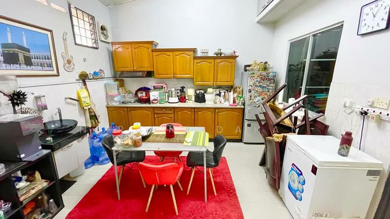 Rumah Teres 2 Tingkat untuk Dijual di Seksyen 17 (Petaling Jaya) - Noraini Dahan - Kitchen - PropertyGuru.com.my