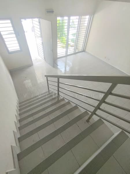 Rumah Teres untuk Dijual di Shah Alam (Selangor) - Vivien Thum - Entrance - PropertyGuru.com.my