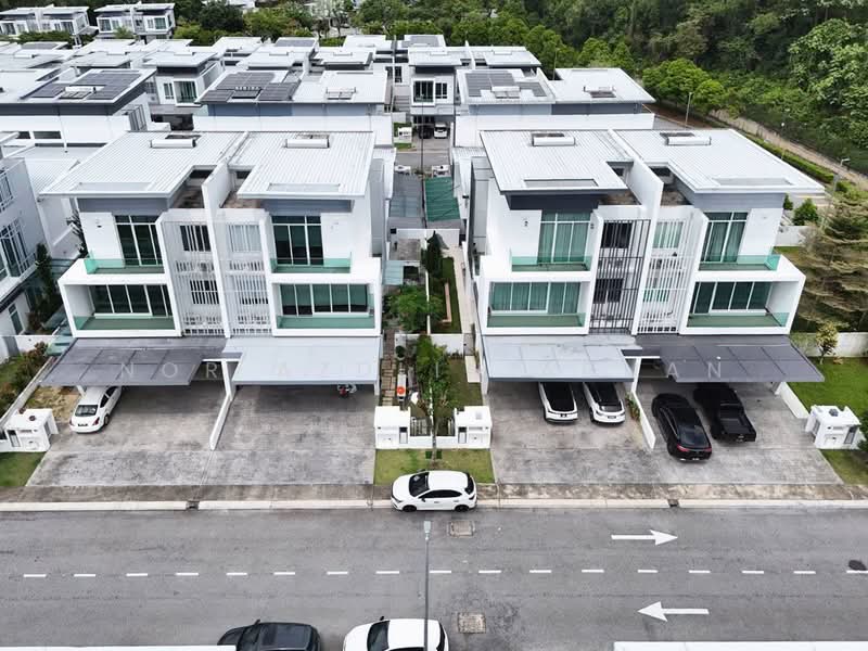 Semi-Detached House for Sale in Cyberjaya (Selangor) - Nor Azdlin Adnan - Exterior - PropertyGuru.com.my