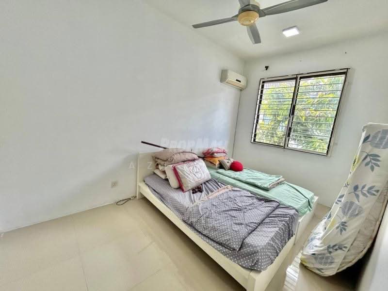 Rumah Teres untuk Dijual di Shah Alam (Selangor) - Azizol . - Bedroom - PropertyGuru.com.my
