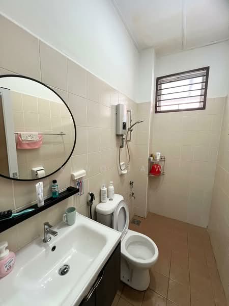 1-storey Terraced House for Sale in Bandar Uda Utama (Johor Bahru) - Kino Jaw - Bathroom - PropertyGuru.com.my