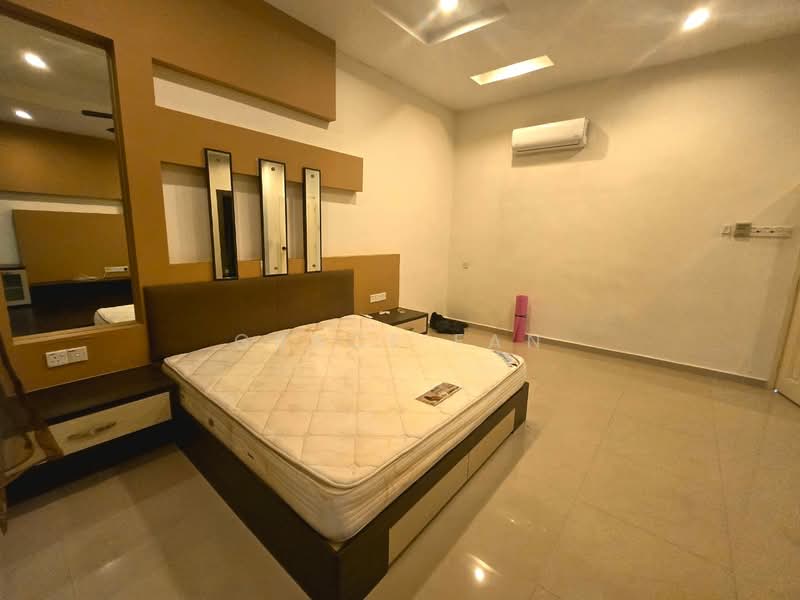 Rumah Berkembar untuk Disewa di Taman Majupadu (Kluang) - Grace Fan - Bedroom - PropertyGuru.com.my