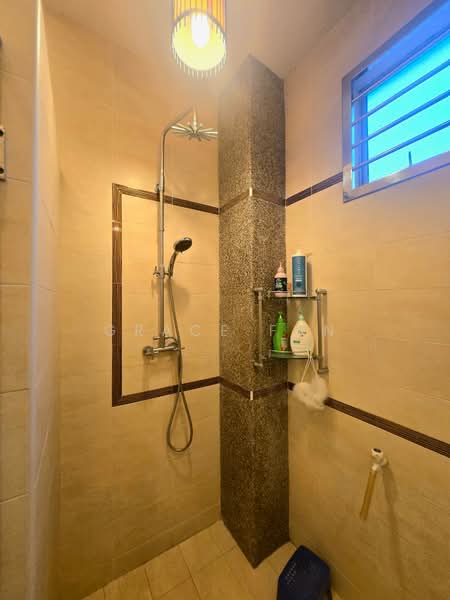 Rumah Berkembar untuk Disewa di Taman Majupadu (Kluang) - Grace Fan - Bathroom - PropertyGuru.com.my
