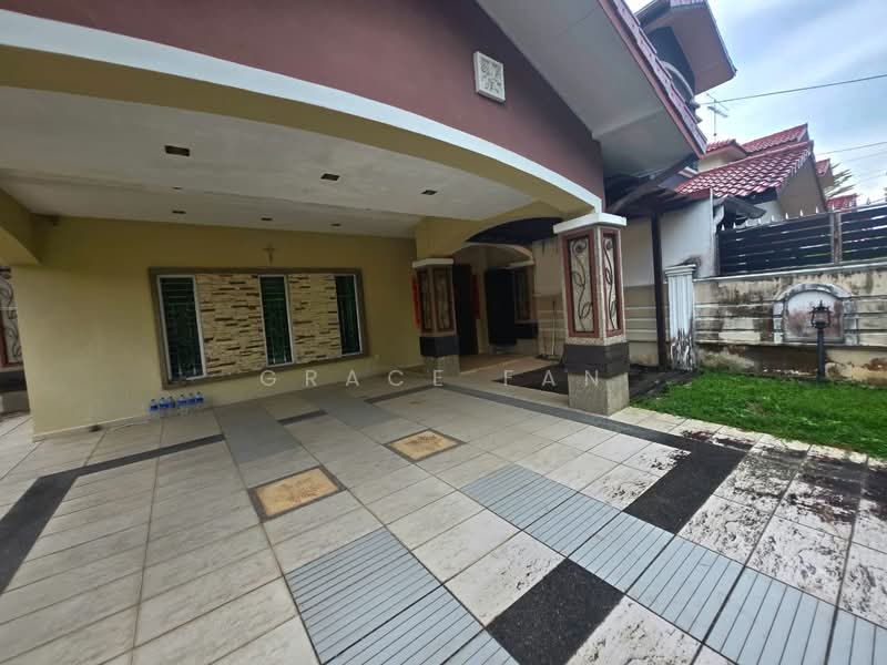 Rumah Berkembar untuk Disewa di Taman Majupadu (Kluang) - Grace Fan - Exterior - PropertyGuru.com.my