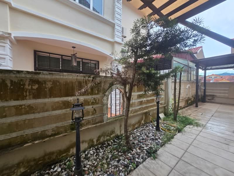 Rumah Berkembar untuk Disewa di Taman Majupadu (Kluang) - Grace Fan - Exterior - PropertyGuru.com.my