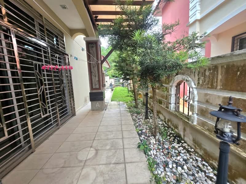 Rumah Berkembar untuk Disewa di Taman Majupadu (Kluang) - Grace Fan - Exterior - PropertyGuru.com.my