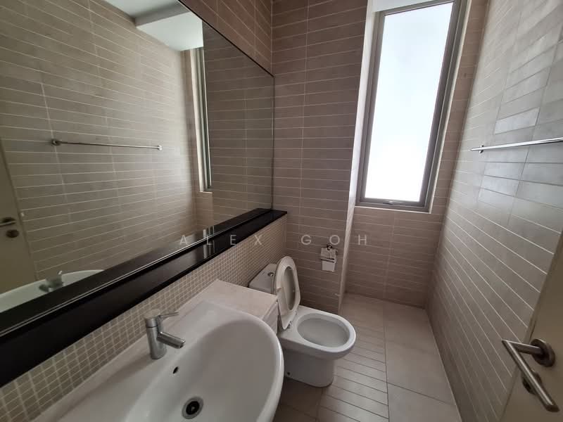 Condominium for Sale at 2 Hampshire - Alex Goh - Bathroom - PropertyGuru.com.my