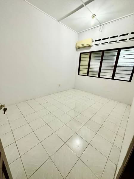 Rumah Teres 1 Tingkat untuk Dijual di Ampang (Selangor) - Ahmad Muslim - PropertyGuru.com.my