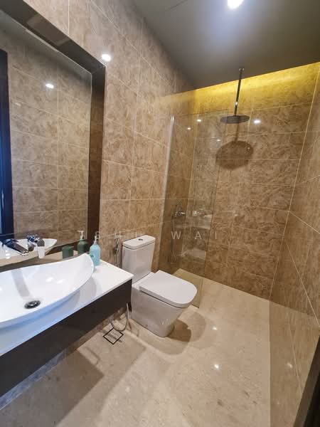 Service Residence for Sale at Dorsett Residences Bukit Bintang - Shu Wai - Bathroom - PropertyGuru.com.my