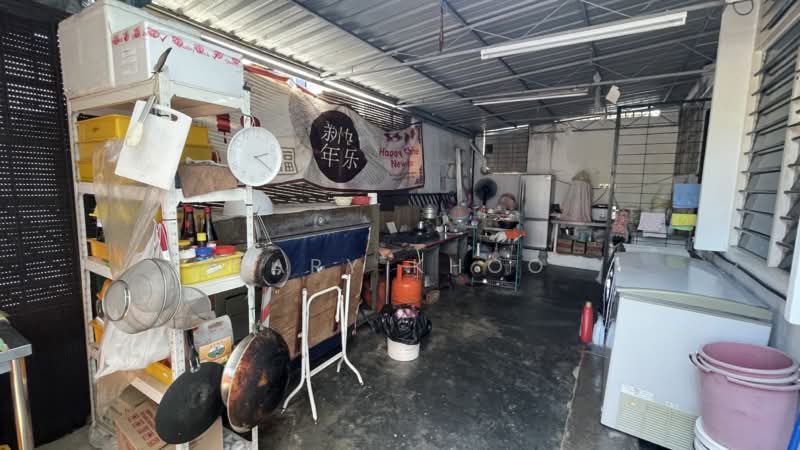 Semi-Detached House for Sale in Tanjung Tokong (Penang) - Gary Khoo - Kitchen - PropertyGuru.com.my