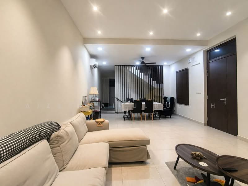 Terraced House for Rent in Cyberjaya (Selangor) - Aizat Saifulrullah - Living Room - PropertyGuru.com.my