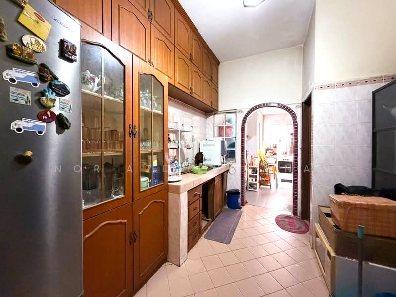 Rumah Teres 2 Tingkat untuk Dijual di Taman Mas 3 (Cheras) - Nor Azdlin Adnan - Kitchen - PropertyGuru.com.my