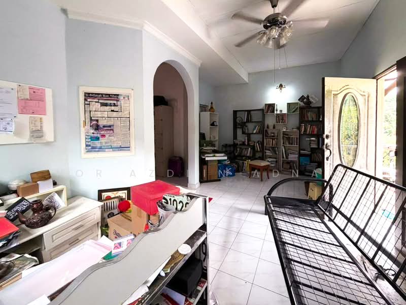Rumah Teres 2 Tingkat untuk Dijual di Taman Mas 3 (Cheras) - Nor Azdlin Adnan - Living Room - PropertyGuru.com.my