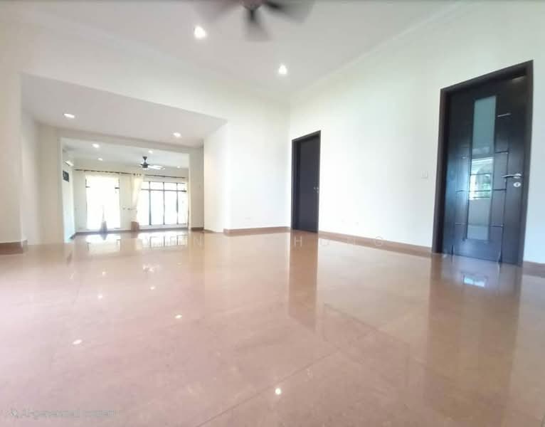 Semi-Detached House for Sale in Taman Yarl (Jalan Klang Lama (Old Klang Road)) - Yenn Chong - Living Room - PropertyGuru.com.my