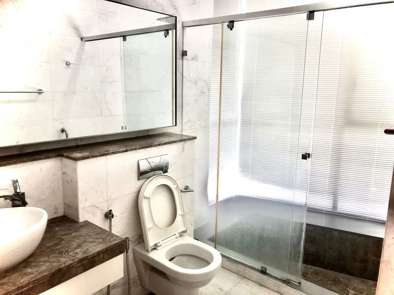 Servis Apartment untuk Dijual di Twins @ Damansara Heights - Jeremy . - Bathroom - PropertyGuru.com.my