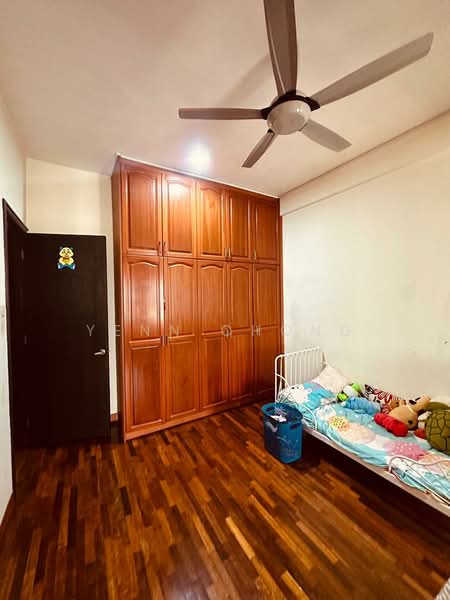 Semi-Detached House for Sale in Taman Yarl (Jalan Klang Lama (Old Klang Road)) - Yenn Chong - Bedroom - PropertyGuru.com.my