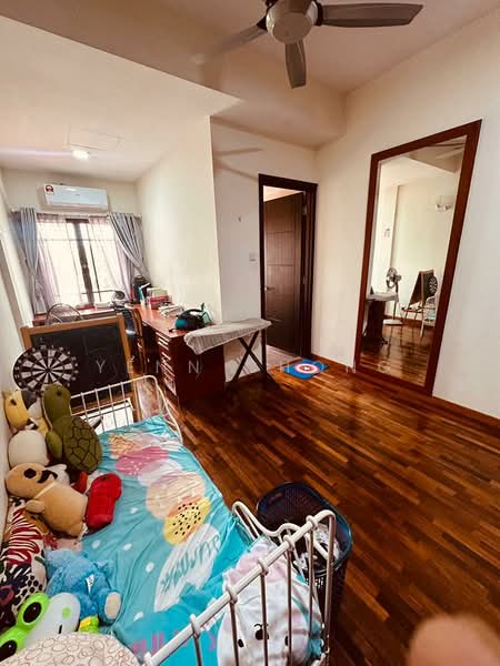 Semi-Detached House for Sale in Taman Yarl (Jalan Klang Lama (Old Klang Road)) - Yenn Chong - Bedroom - PropertyGuru.com.my