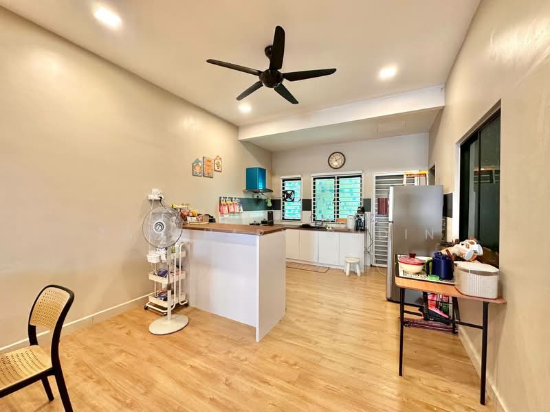 2-storey Terraced House for Sale in Telok Panglima Garang (Selangor) - Zamshary Budin - Kitchen - PropertyGuru.com.my