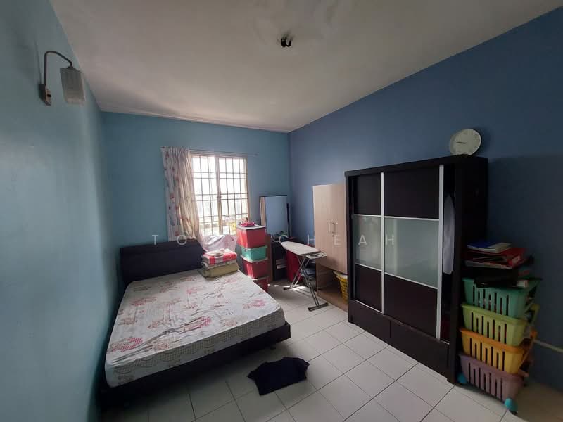 Pangsapuri untuk Dijual di Mutiara Heights - Tony Cheah - Bedroom - PropertyGuru.com.my