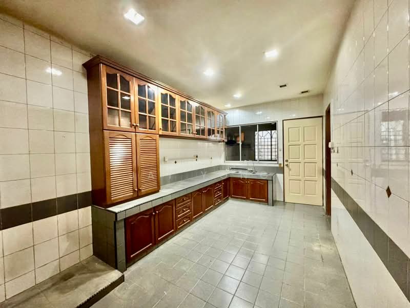 2-storey Terraced House for Sale in Sungai Buloh (Selangor) - Jay Yong - Kitchen - PropertyGuru.com.my