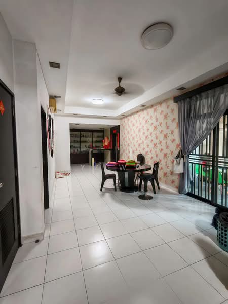 Rumah Teres 2 Tingkat untuk Dijual di Taman Pulai Utama (Skudai) - Mayz Wong - Living Room - PropertyGuru.com.my