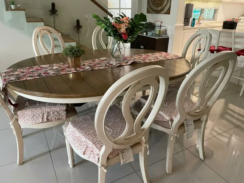 3-storey Terraced House for Rent in Cyberjaya (Selangor) - Aizat Saifulrullah - Dining Room - PropertyGuru.com.my