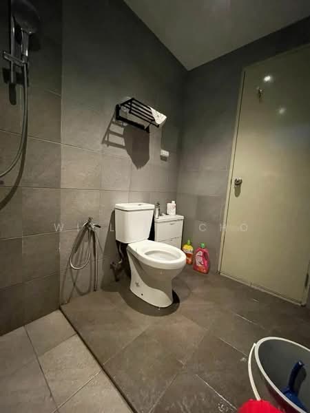 Kondominium untuk Disewa di Sky Awani Residensi 2 - William Cho - Bathroom - PropertyGuru.com.my
