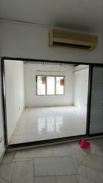 2-storey Terraced House for Rent in Taman Bukit Desa (Taman Desa) - Tabber Tan - Interior - PropertyGuru.com.my