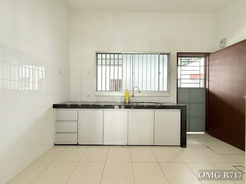 Rumah Teres 2 Tingkat untuk Disewa di Setia Alam (Selangor) - Bryan Yeoh - Kitchen - PropertyGuru.com.my