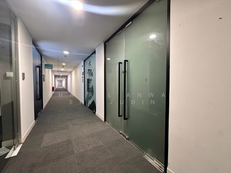 Office for Rent in Bukit Jelutong (Shah Alam) - Khairil Anwar Sirajudin - Corridor - PropertyGuru.com.my